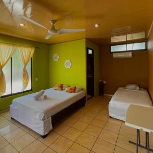Hotel El Icaco - Double Room + Tours