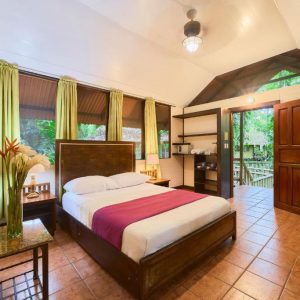Evergreen Lodge Double Room + Tours