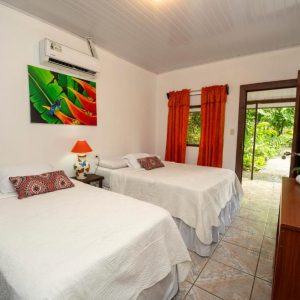 Hotel Tortuguero Beach Triple Room + Tours
